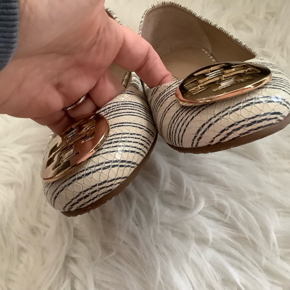 TORY BURCH Reva Snakeskin Piano Stripe - Picture 3 of 7